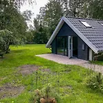 Charming A-frame House Near Gudmindrup * Højby