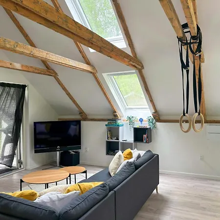 Charming A-frame House Near Gudmindrup *