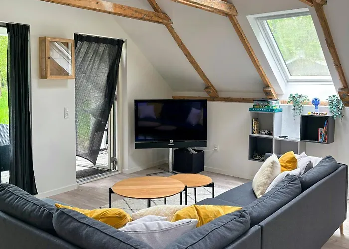 Charming A-frame House Near Gudmindrup بيت للعطل Højby