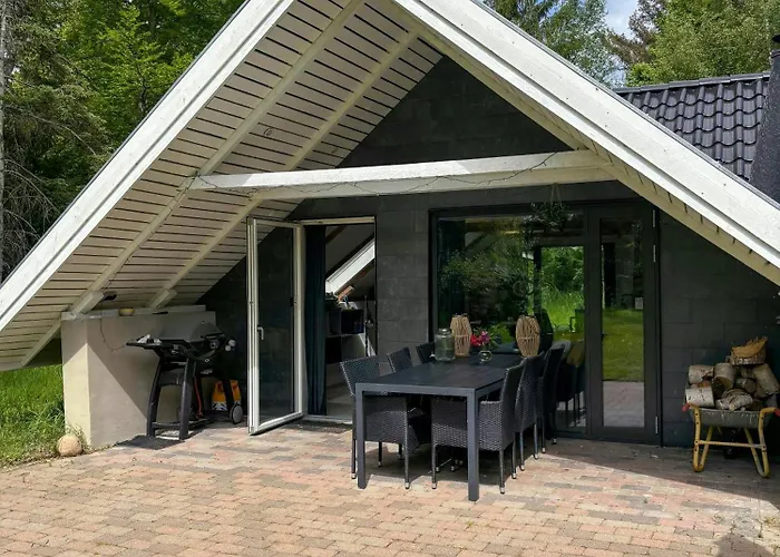 Charming A-frame House Near Gudmindrup Højby