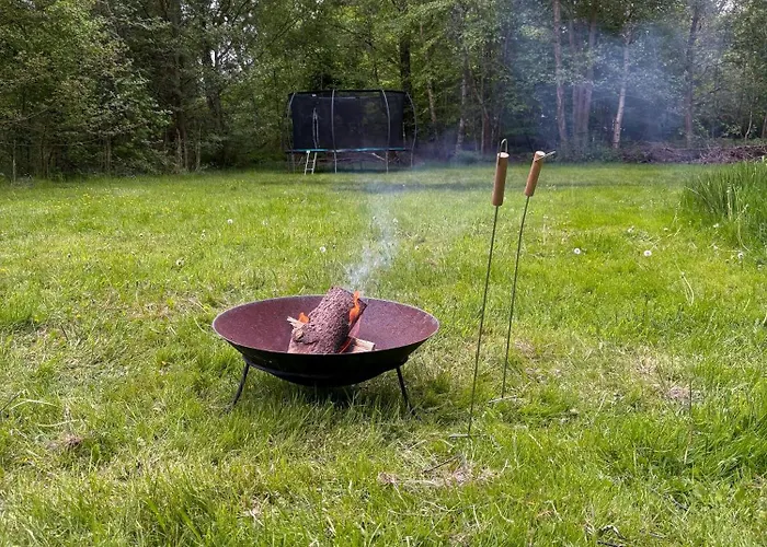 بيت للعطل Charming A-frame House Near Gudmindrup
